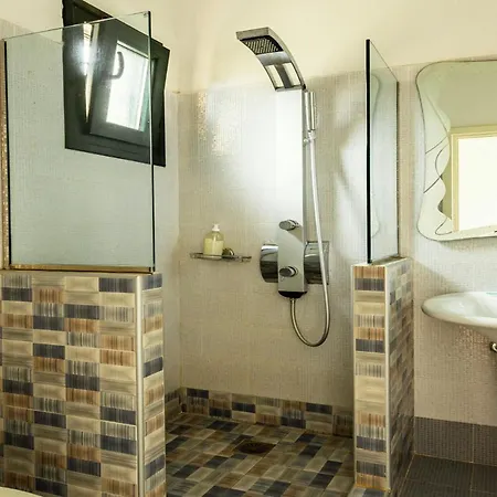 Maroulinas View Aparthotel